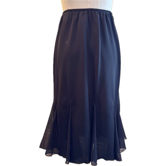 Women's Slip-On Skirt with Pleats Sheer Scalloped Mermaid Look, Black, 6P - Picture 3 of 7